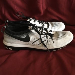 Women’s Nike shoes